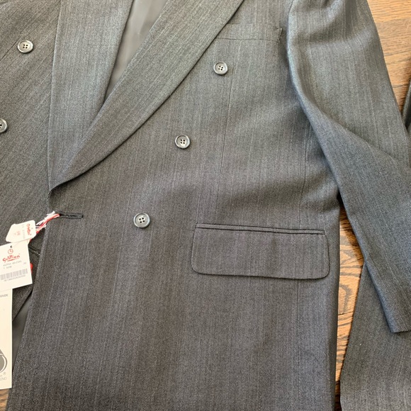 New Goldlion Men’s Suit Asia Sizing, around size 40 Canadian - Picture 5 of 16